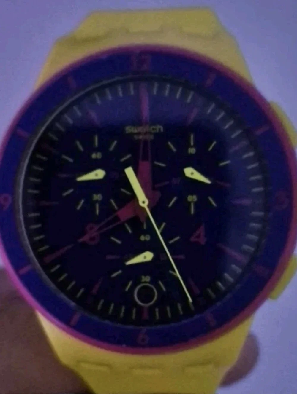 Swatch Glow Loom SUSJ-400 Chronograph
